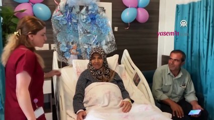 53 yaşındaki kadın ikiz bebek dünyaya getirdi