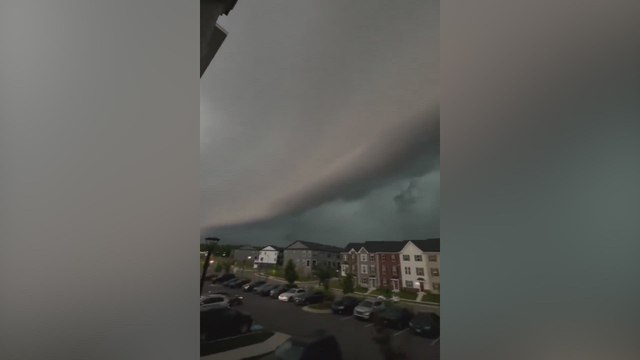 Massive Shelf Cloud Looms Over Washington D.C. Amid Tornado and Flood Alerts