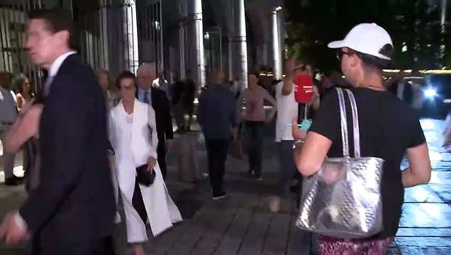 El duque de Alba estalla al ser preguntado por su hermano Cayetano Martínez de Irujo: Pregúntele a él