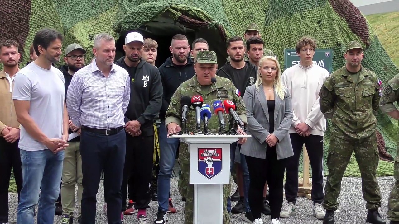 ZÁZNAM: Začal sa prvý turnus výcviku do národných obranných síl, zapojil sa aj prezident