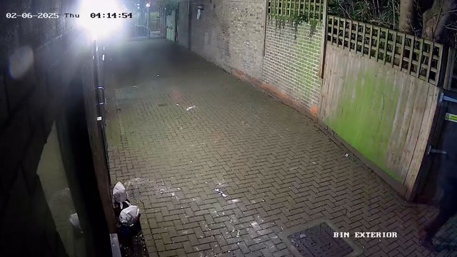 Police release CCTV footage of suspect in Tottenham shooting and appeal to public for information