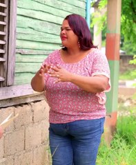 El que no se conforma con lo poco lo mucho se le aleja