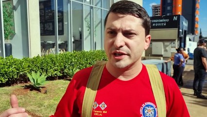 Incêndio em lixeira de prédio mobiliza bombeiros e câmera deve revelar como fogo começou