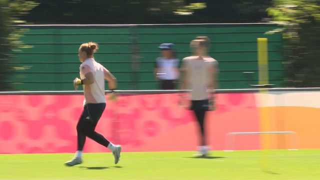 Último entrenamiento de España previo al cierre de fase de grupos ante Italia