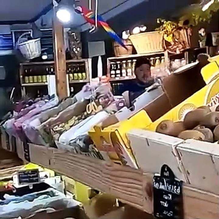 Caméra cachée   changer de taille comme par magie 🤣