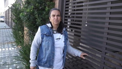 "A CASA TÁ CAINDO" moradores de condomínio abandonados pela construtora
