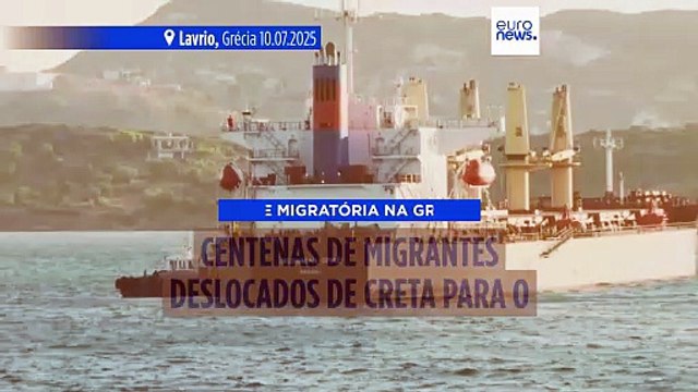 Centenas de migrantes transferidos de Creta para o continente devido ao aumento das chegadas da Líbia