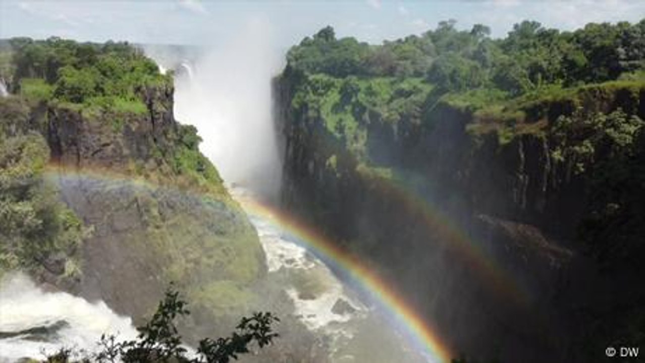Simbabwe: Plastikmüll überschwemmt die Victoriafälle