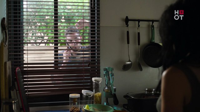 video-1752174060-2700