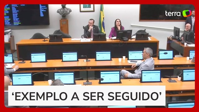 Comissão da Câmara aprovou ‘moção de louvor e regozijo’ a Trump horas antes de tarifaço ao Brasil