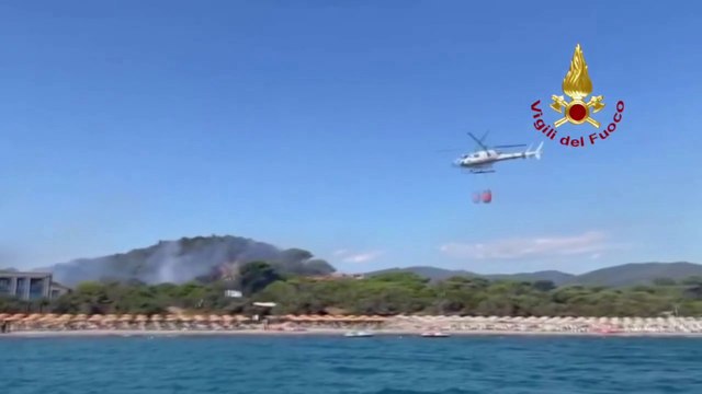 Incendio a Castiglione della Pescaia, 600 persone evacuate