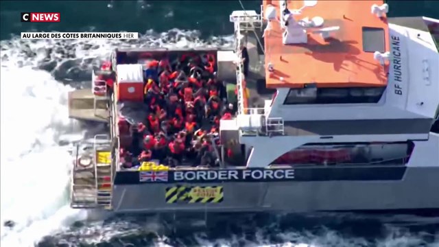 «Les migrants arrivant par bateaux seront renvoyés en France» : ce que contient l'accord signé entre Londres et Paris