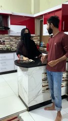 Market ka bahana kar k jaate hain ye 😨😏 #shorts #funny #foryour #viral #trending #faryalsiddiqui