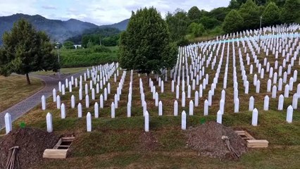 Srebrenitsa kurbanlarına, katliamdan 30 yıl sonra yeni mezarlar hazırlandı