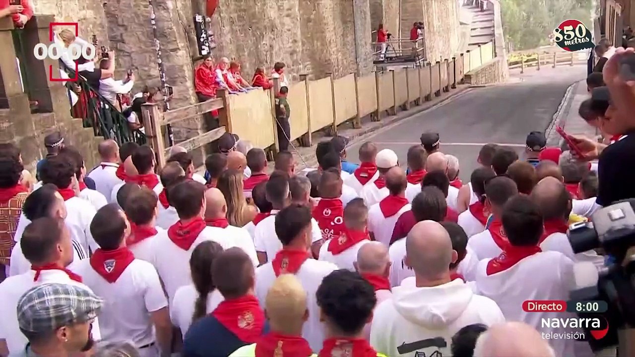 Veloz y peligroso quinto encierro de los Jandilla