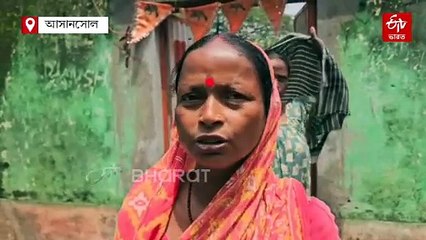 রানিগঞ্জে বিরাট ধস, মাটির তলায় পুরনো খনির মুখ ! আতঙ্ক বাড়াচ্ছে পাশের রেললাইন