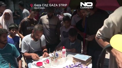 Carenza di contante costringe i palestinesi a pagare un alto prezzo per il proprio denaro