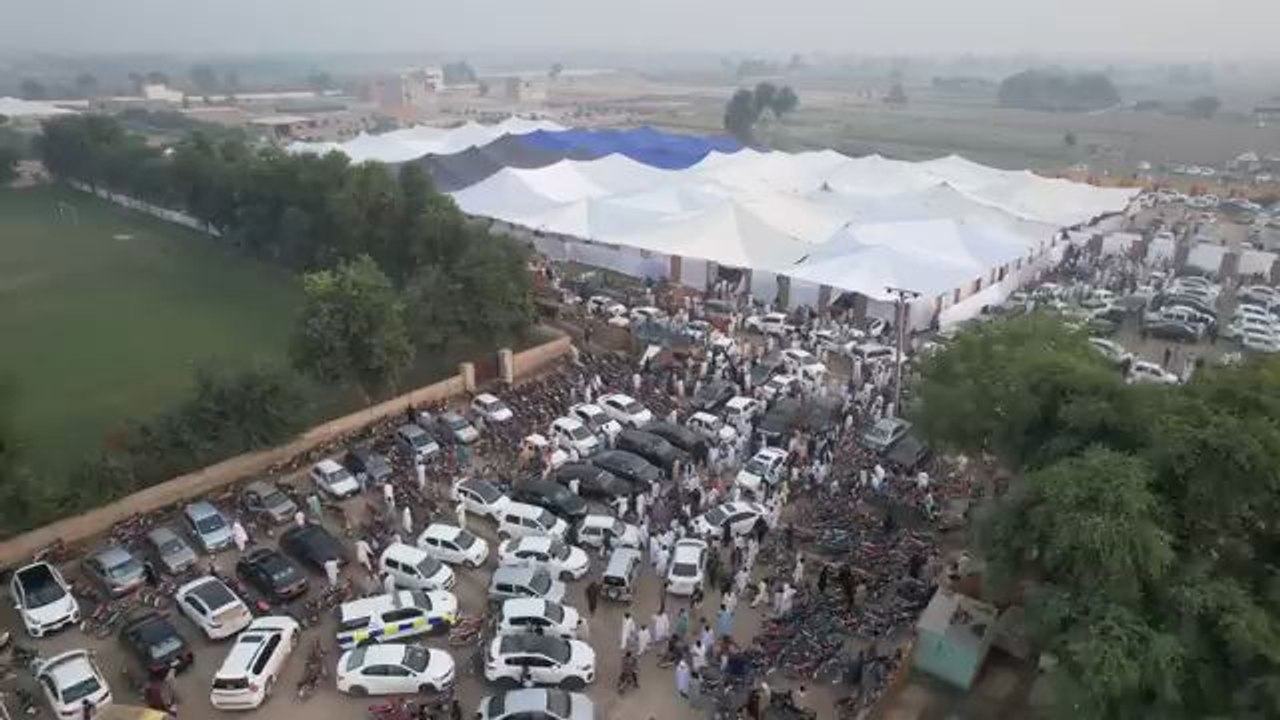 Very_Biggest_Marriage_Ceremony_in_Pakistan___Mega_Cooking___Village_Food___Village_Life_Pakistan