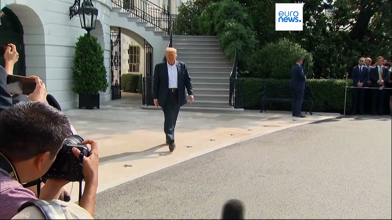 Trump anuncia tarifas de 30% sobre a União Europeia e o México. Von der Leyen promete reciprocidade