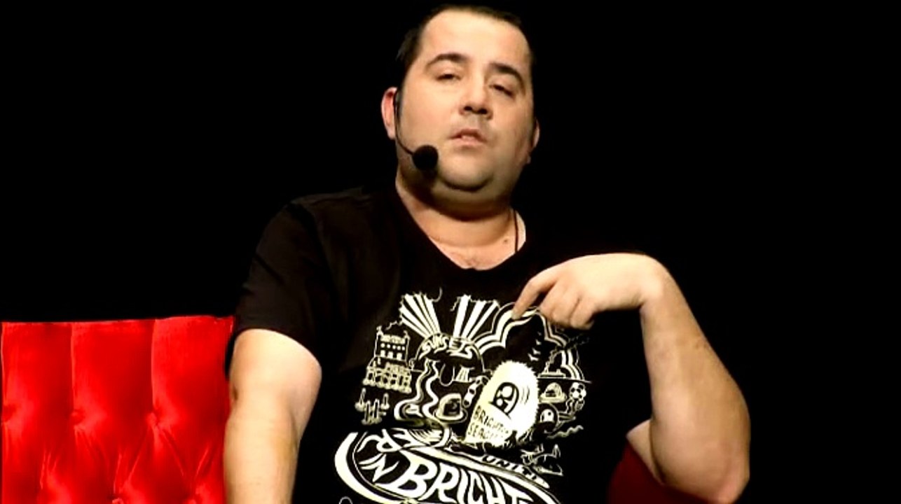 Ata Demirer Tek Kisilik Dev Kadro 2
