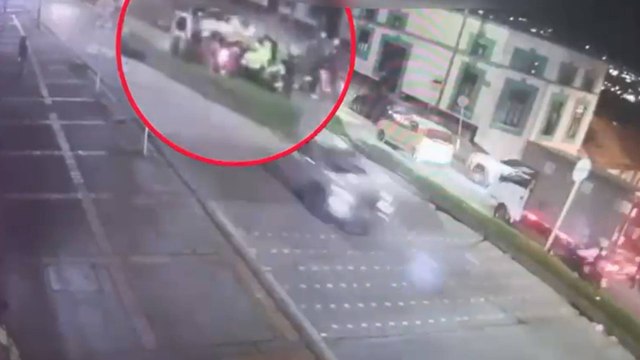 VIDEO | Capturan a tres hombres que transportaban droga en un taxi por Bogotá
