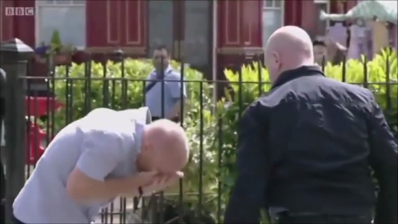 Eastenders Phil Mitchell Punches Max Branning 23rd & 24th July 2015