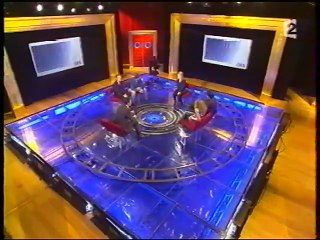 Johnny Hallyday à Annonay – Tournage de "L’Homme du Train" (France 2, 18 Avril 2001)