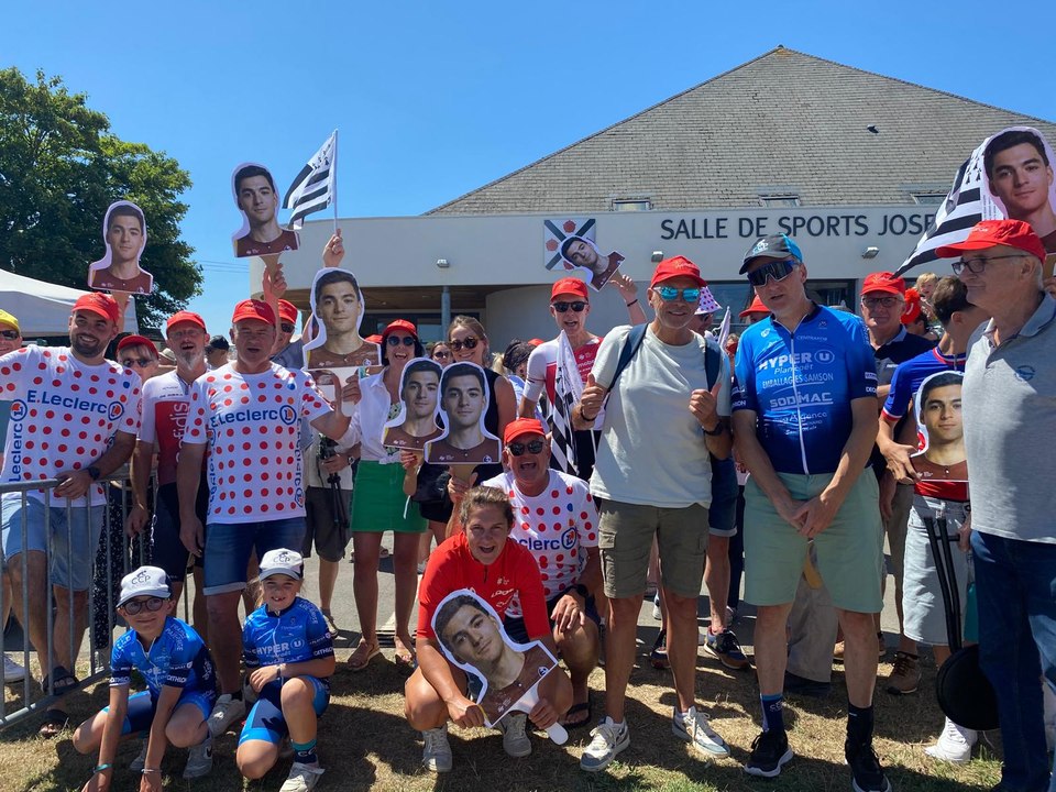 Gabriel Renard et la fan zone pour son fils Alexis Renard sur le Tour de France