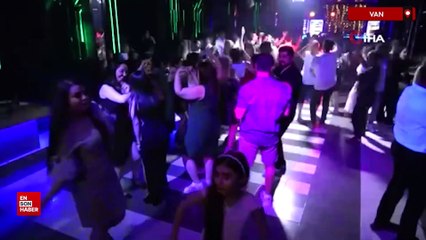 İranlılar Van'da eğlenmeye devam ediyor