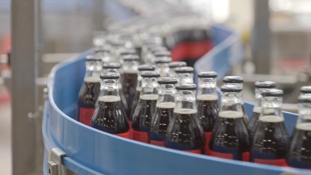 Sibeg Coca-Cola compie 65 anni, 54 milioni di nuovi investimenti