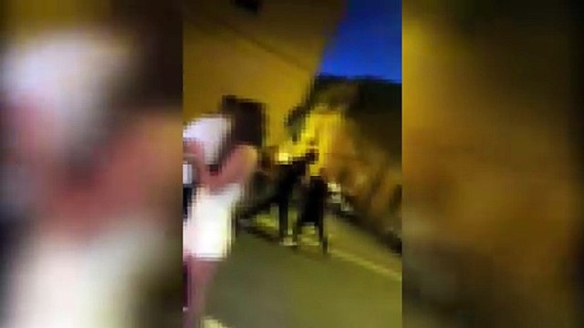 Piombino, rissa davanti al panificio Romagnoli: pugni e calci, poi volano anche i tavolini