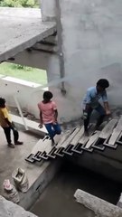 Ils nous donnent des frayeurs avec leur vitre énorme