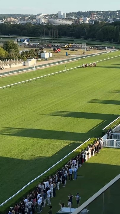 Découverte des nouveautés Longines à l’hippodrome de Longchamp. Merci au @wcbs.fr et à @longines #longines @francegalop @paris.longchamp #equitation #horlogerie #longineswatch