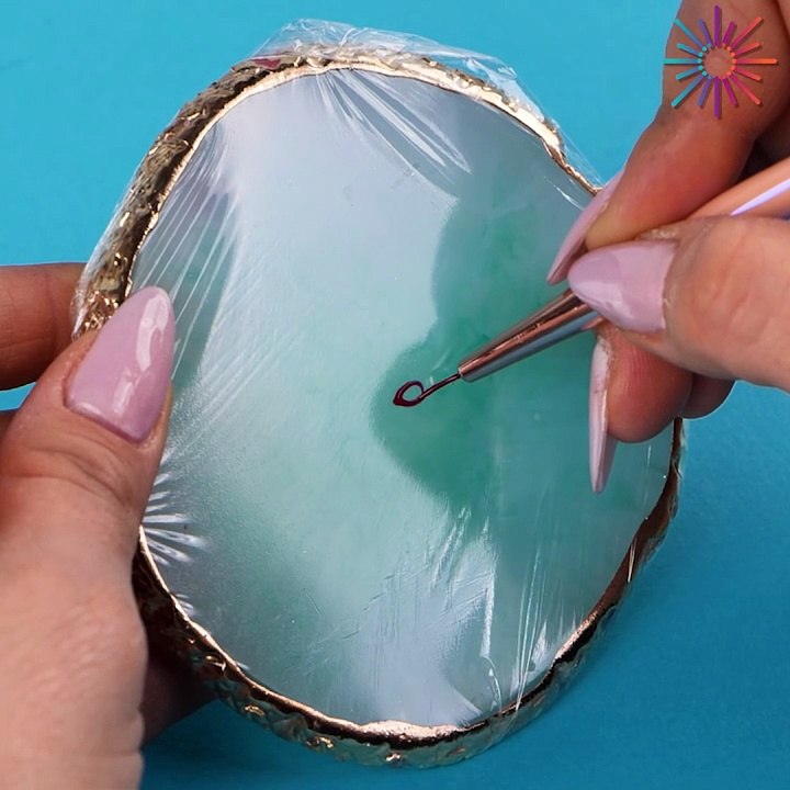 Easy DIY bow nails! 🎀