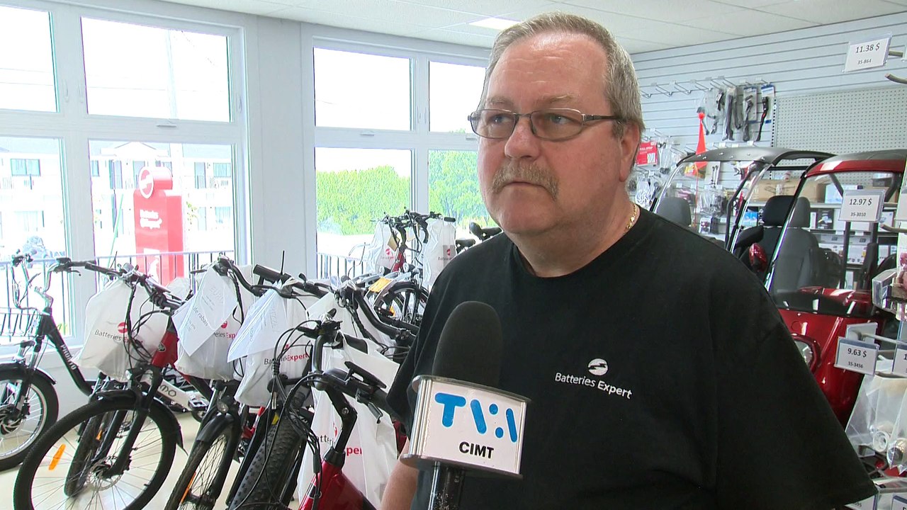 De plus en plus de trottinettes et vélos électriques