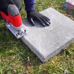 Create perfect cement stone steps for your garden!