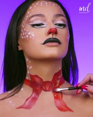 This Christmassy makeup is mesmerizing 🎄