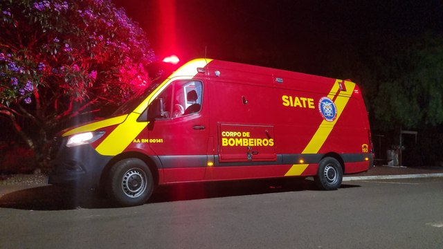 Colisão entre motos deixa um ferido no Bairro Coqueiral em Cascavel