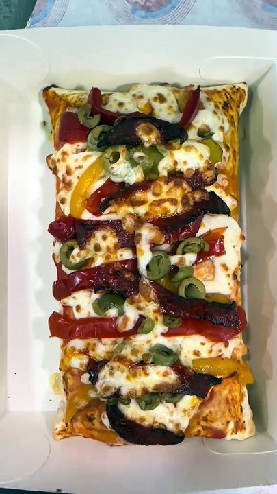 Gratinated Tacos with Bell Peppers and Olives – A Cheesy Delight! #FrenchTacos #Gratinated #BellPeppers #Olives #CheesyGoodness