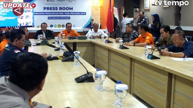 KRI Spica 934 Memulai Proses Identifikasi Bangkai Kapal KMP Tunu Pratama Jaya