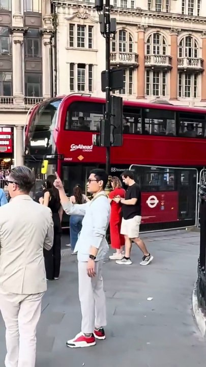 🇬🇧 No commentary, just pure London 4k vibes 🎧🚶