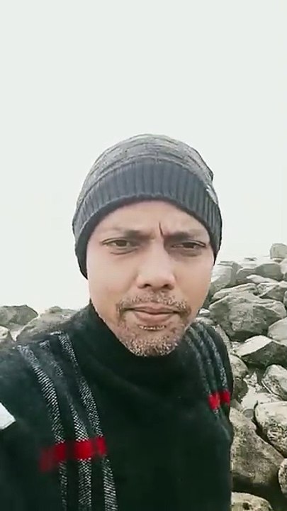 Usse Nazar mili bich bazar mein
