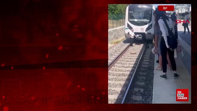 İstanbul'da raylarda duran yavru kediyi fark eden makinist treni durdurdu