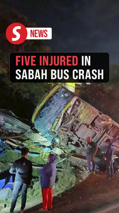 Dangerous driving leads to express bus crash in Sabah, injuring five people