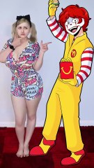 MC DONALD’S 2D VS 3D 🍟🍔 #COSPLAY
