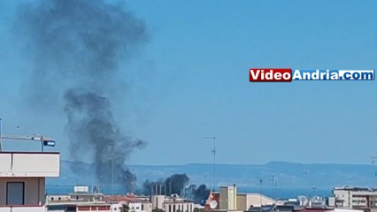 Andria: fumi neri avvistati in zona via Barletta - video