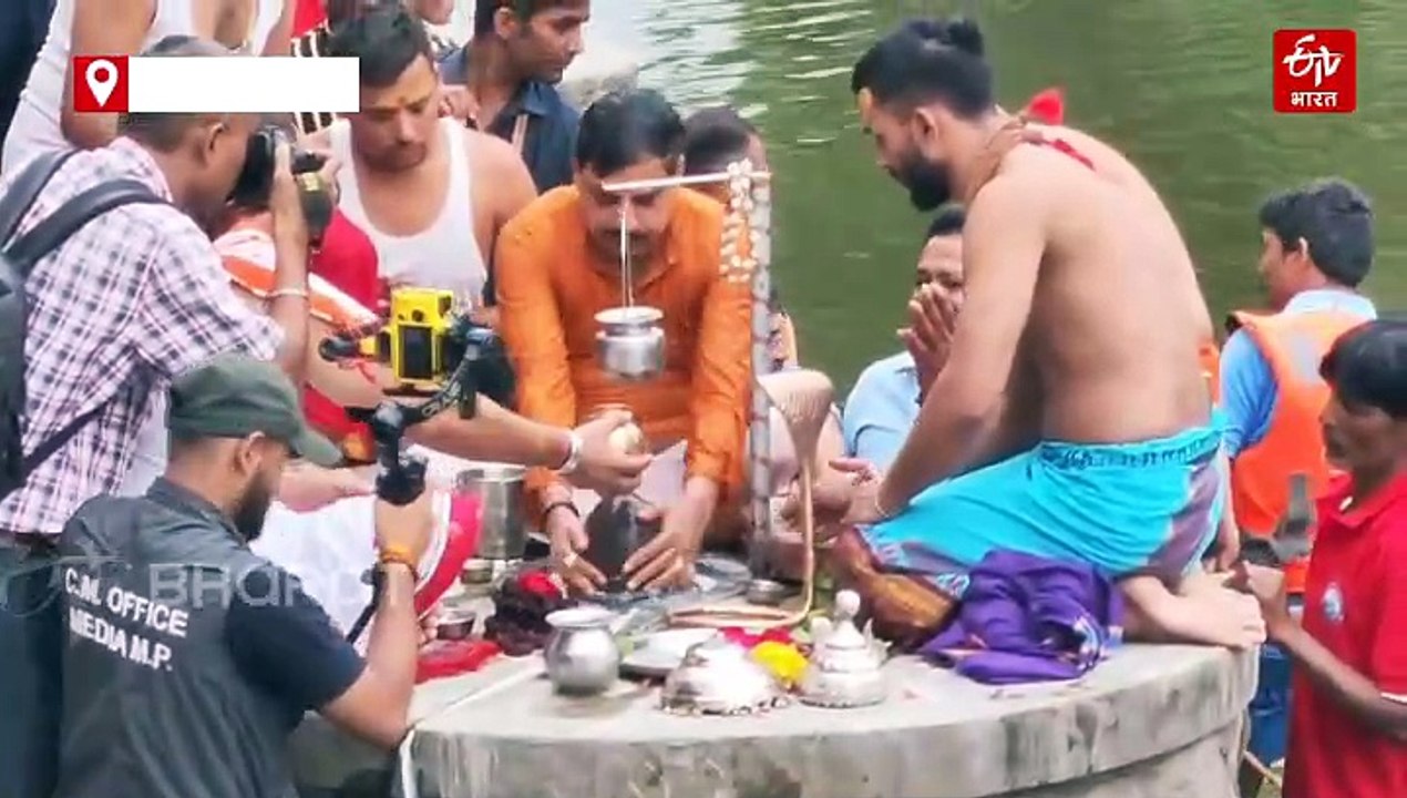 महाकाल की शरण में मोहन यादव, भस्मारती में हुए शामिल, क्षिप्रा नदी में की तैराकी