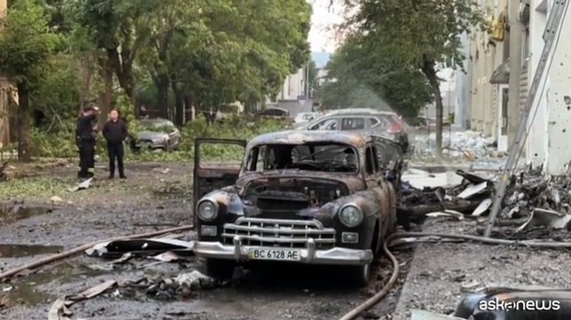 Ucraina, pioggia di droni e missili russi, colpita anche Leopoli