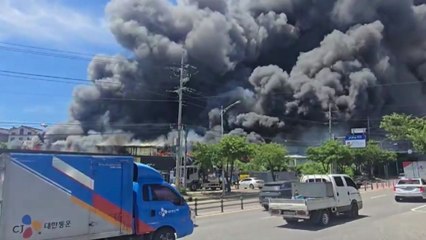 안성 에어컨 창고에 불...다친 사람 없어 / YTN
