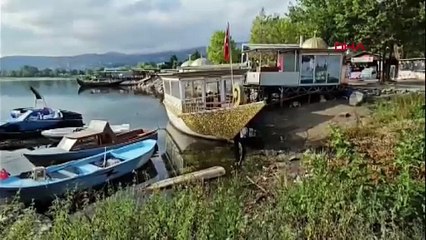 Sapanca Gölü'nde kırmızı alarm: Tekneler karaya oturdu